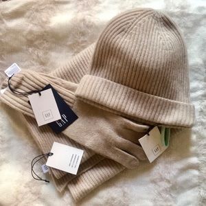 100% Cashmere Beige Hat/Beanie